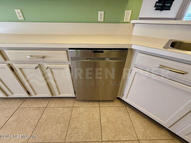 Building Photo - 2927 Waters View Cir