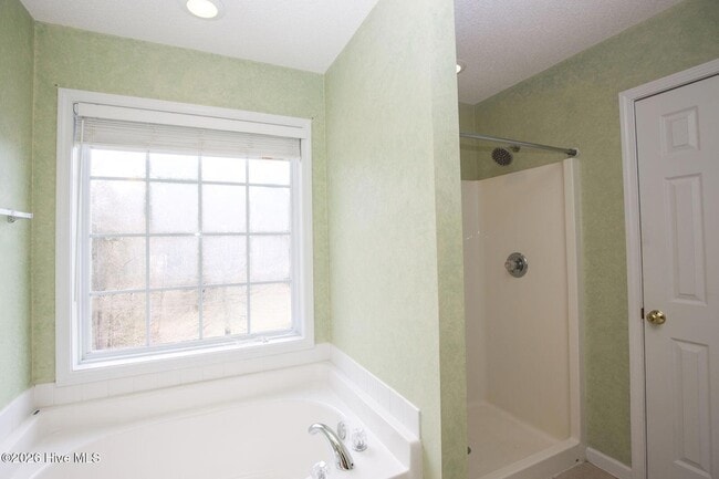 Building Photo - 62 Forest Mountain Ct