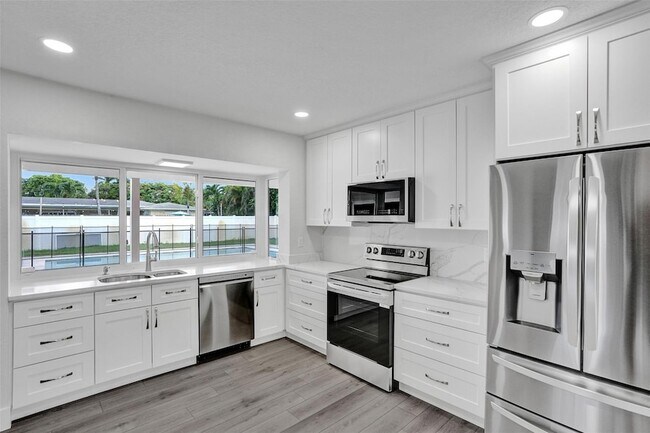 Building Photo - 5361 SW 7th St