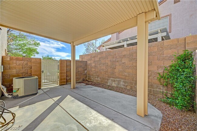 Building Photo - 1602 Coyote Run Dr