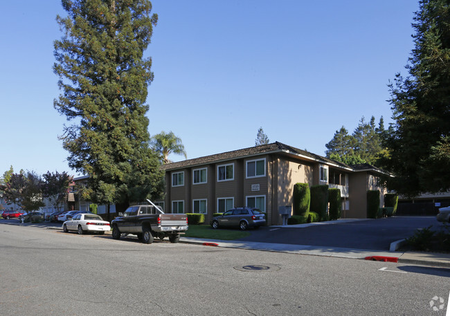 Building Photo - Miramar Manor