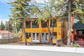 Building Photo - 42638 Moonridge Rd