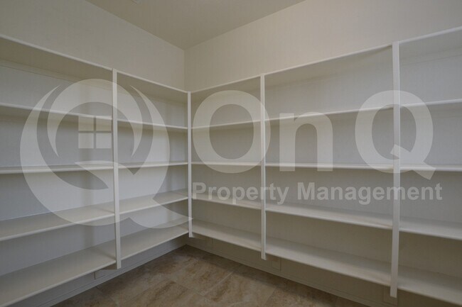 Building Photo - 270 N Scott Dr