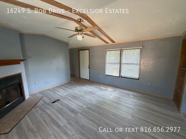 Building Photo - 16249 Bob Dr