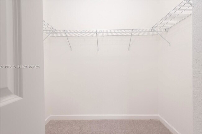 Building Photo - 26360 SE 8th Ct