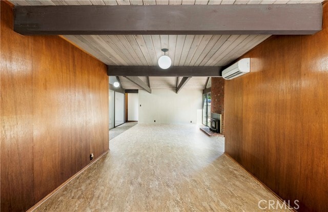 Building Photo - 4924 E Elsinore Ave