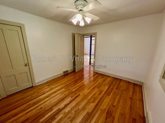 Building Photo - 604 Huckleberry Hill Rd
