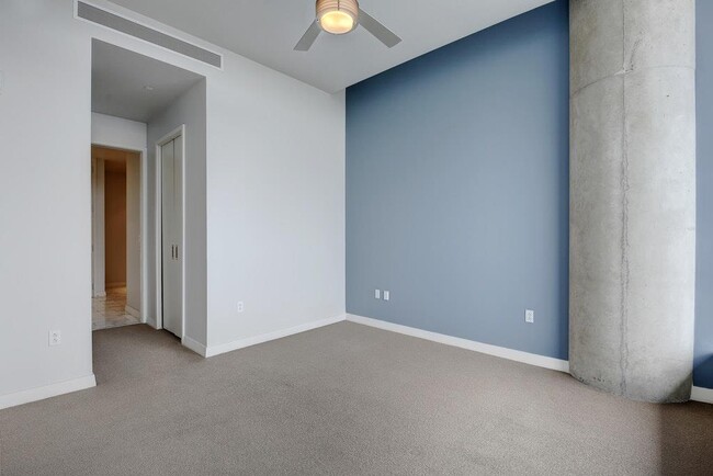 Building Photo - 210 Lavaca St