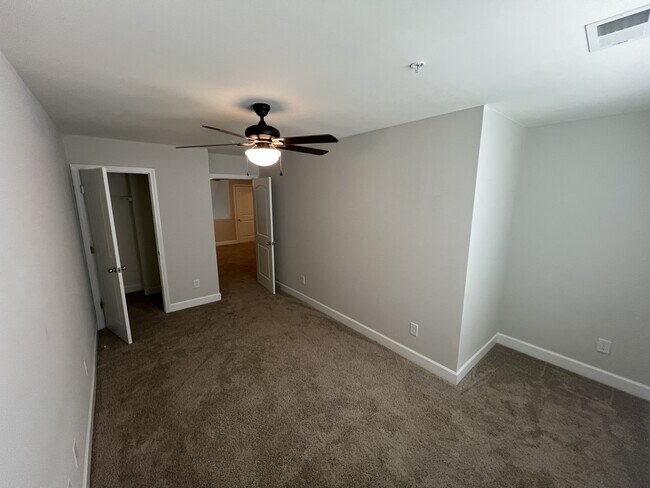 Building Photo - 9052 Brixworth Ct
