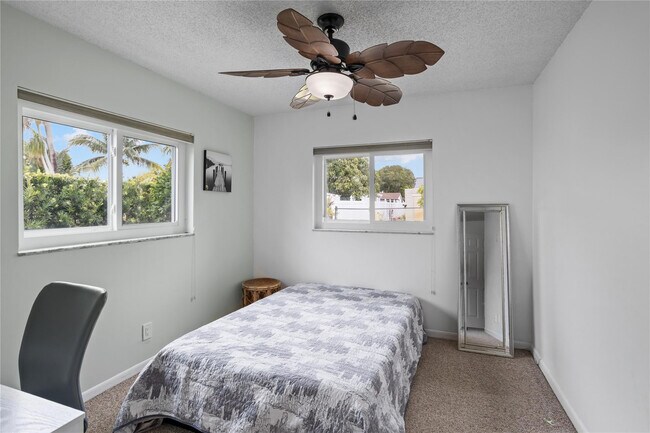Building Photo - 6579 Country Way