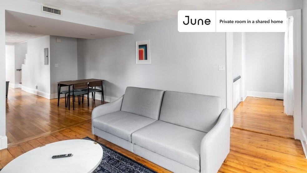 Building Photo - Room in Shared 4 bed/1.5 bath home in Somerville