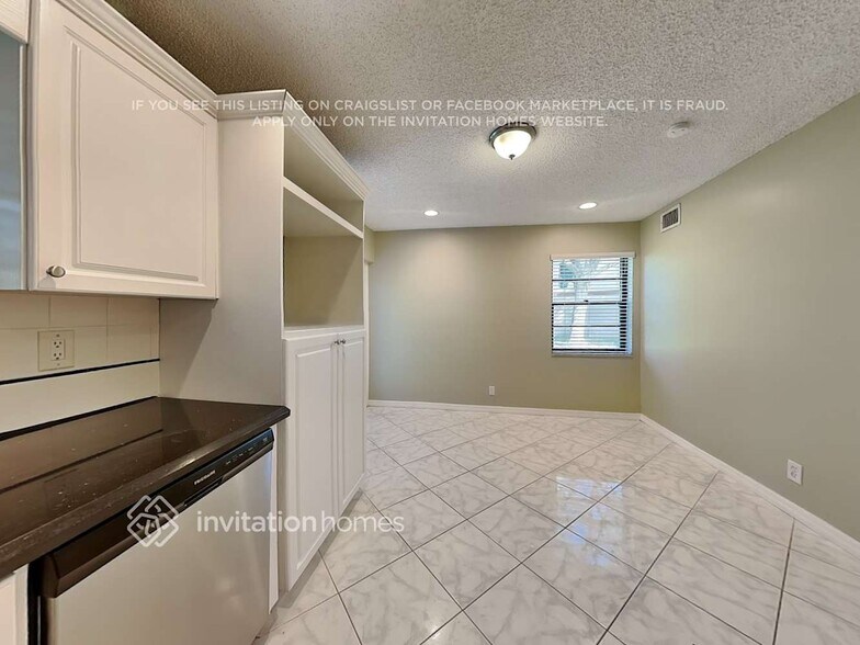 Building Photo - 22301 Thousand Pines Ln