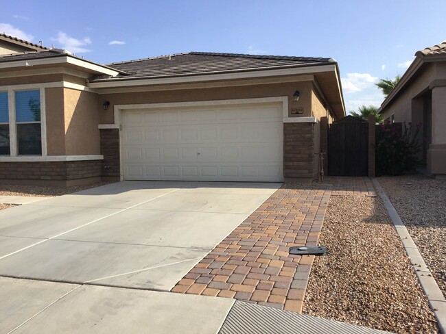 Building Photo - Stylish 3-Bedroom Home in Rancho El Dorado...