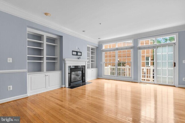 Building Photo - 5246 Tancreti Ln