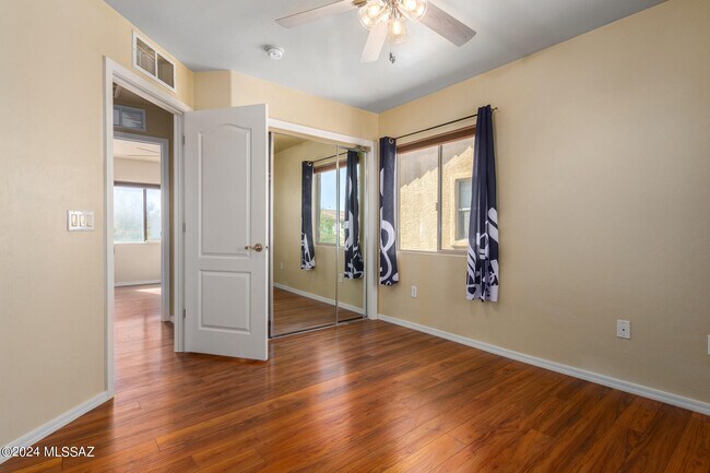 Building Photo - 1599 W Homecoming Way