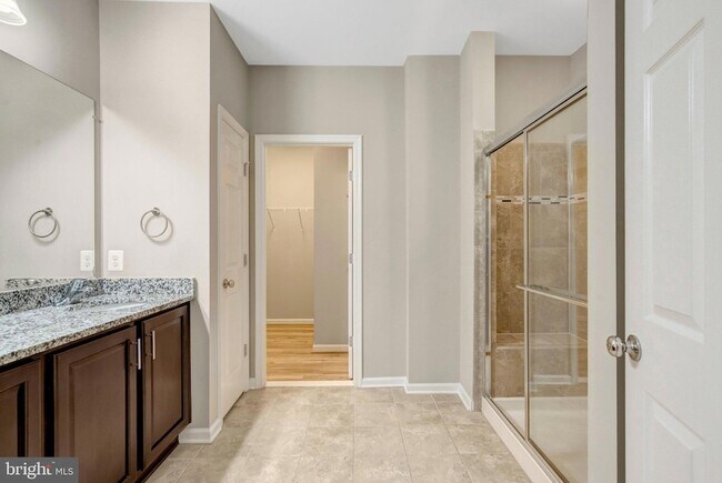 Building Photo - 42790 Lauder Terrace