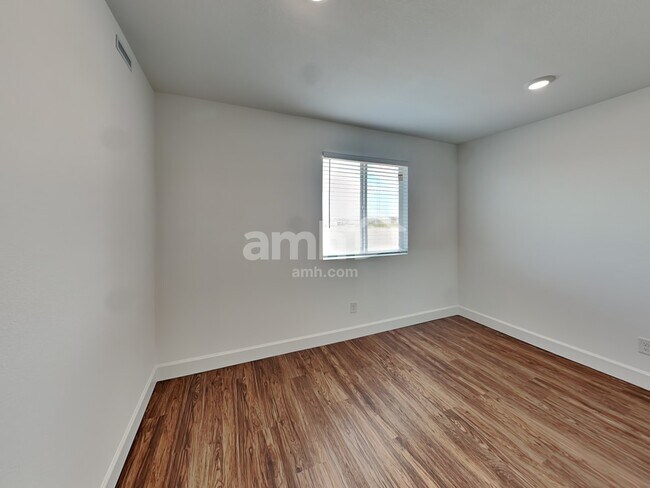 Building Photo - 9150 Liberty Cap Ct