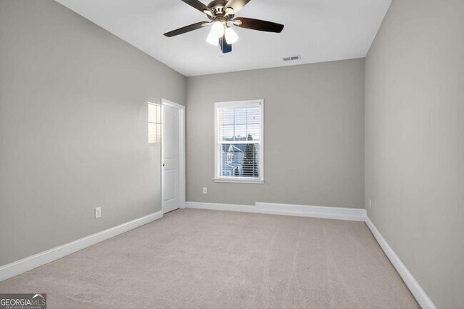 Building Photo - 3515 Knobcone Dr