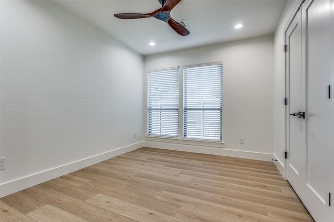 Building Photo - 200 Trellis Pl