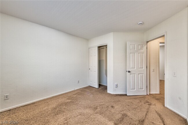 Building Photo - 8940 W Marmo Ave
