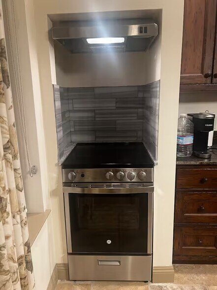 Building Photo - 9839 Trailhead Ct