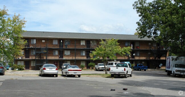 The Brookdale Apartments - Brookdale Apartments