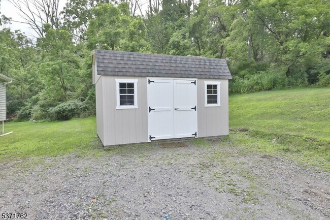 Building Photo - 241 US-206