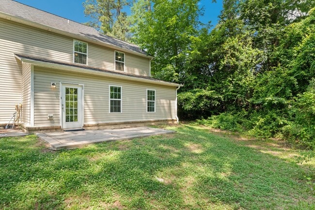 Building Photo - Duplex Rental Available in Garner – 4 Bed, 2.5 Bath with Garage & Private Backyard