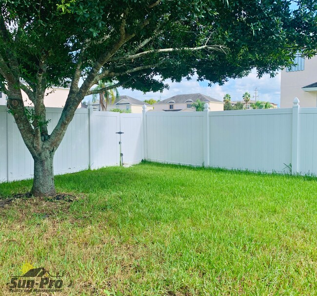 Building Photo - 1932 Cove Point Rd