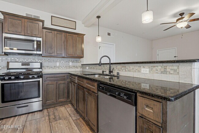 Building Photo - 14936 Harry Flournoy Ave