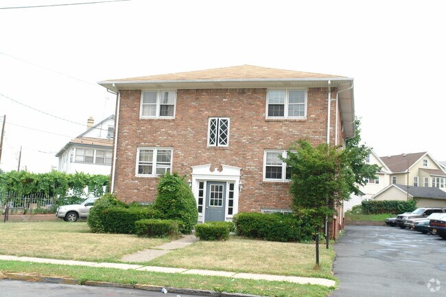 Primary Photo - 365 West End Ave