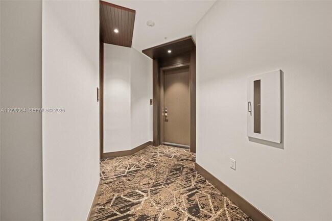 Building Photo - 301 Altara Ave