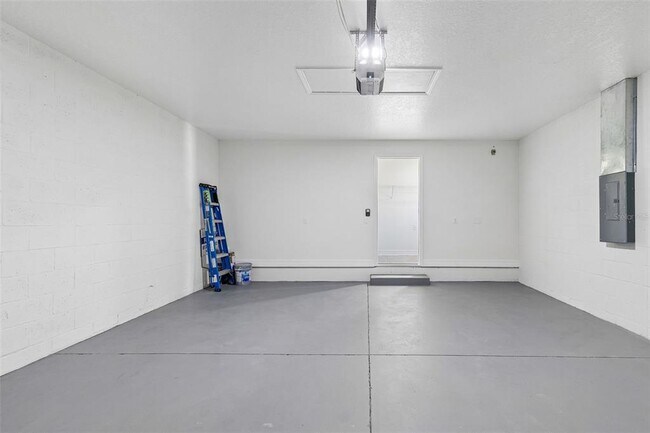 Building Photo - 5535 Tevis Terrace