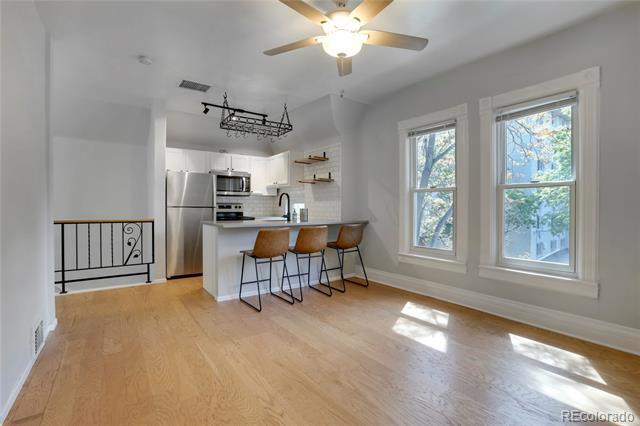 Building Photo - 1136 N Washington St