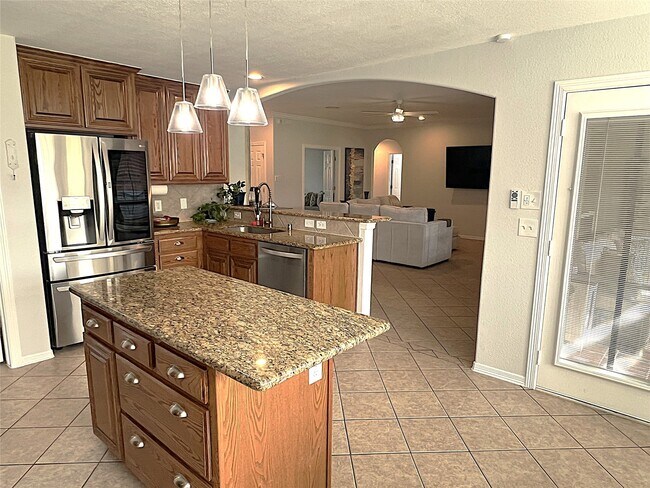 Building Photo - 8426 Hunters Village Dr