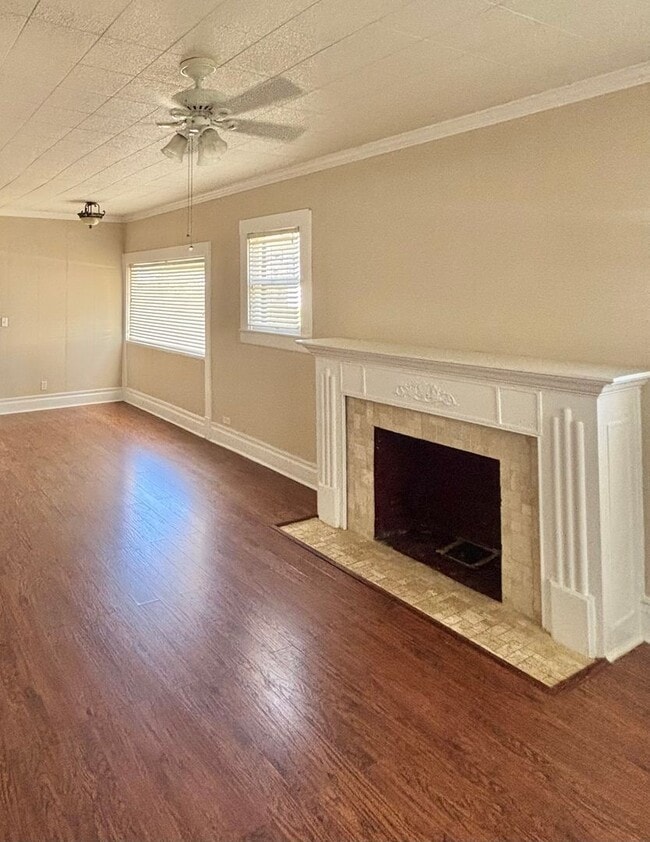 Building Photo - NOW AVAILABLE - Charming Home + Tons of Sp...