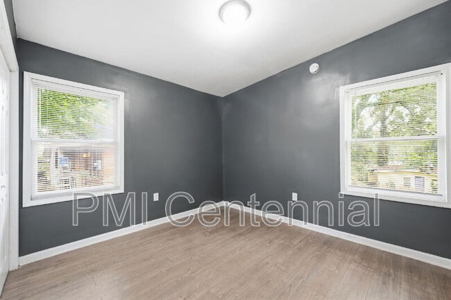 Building Photo - 2800 Grand Ave SW