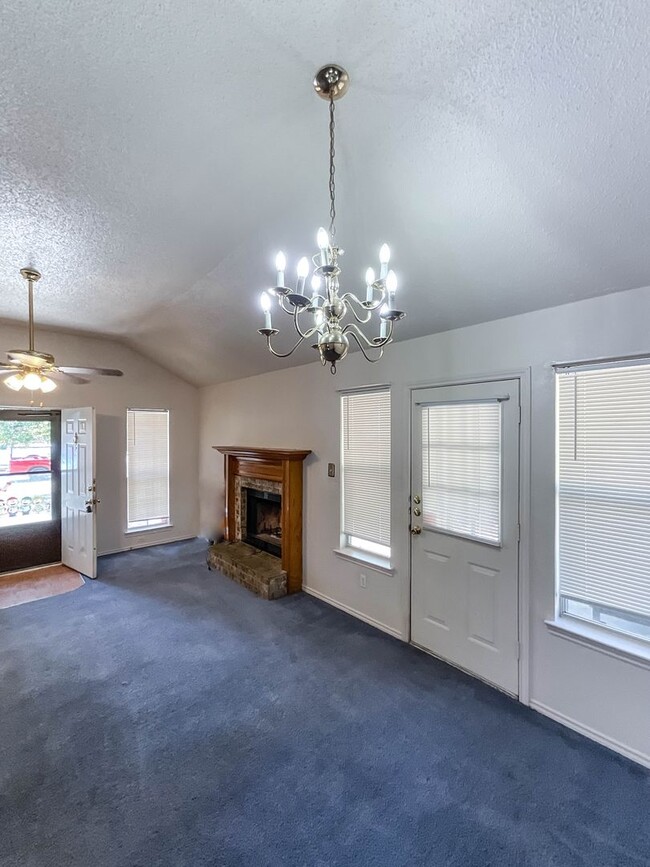 Building Photo - 3-Bedroom Home Located in Killeen