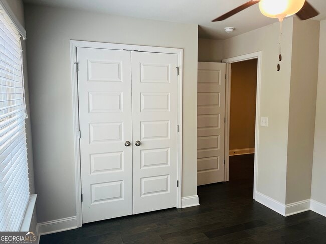 Building Photo - 6005 Arbor Knoll Pl