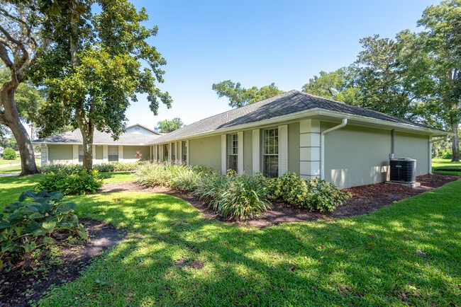 Building Photo - 119 Rio Pinar Dr