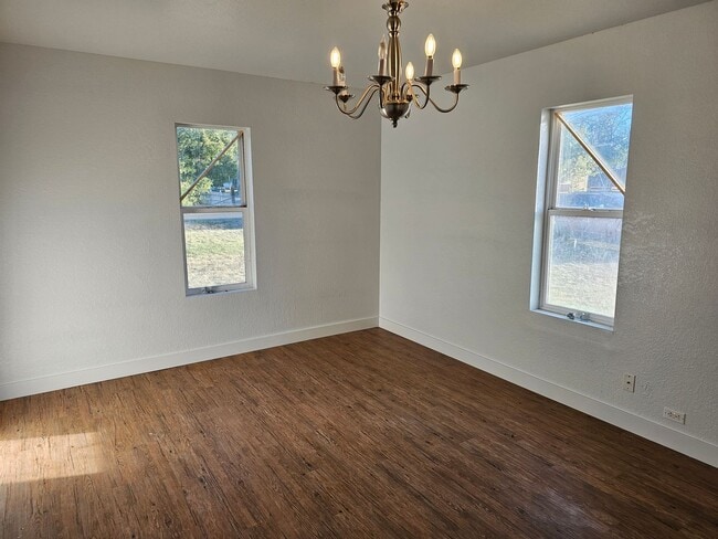 Building Photo - 614 W Arch St