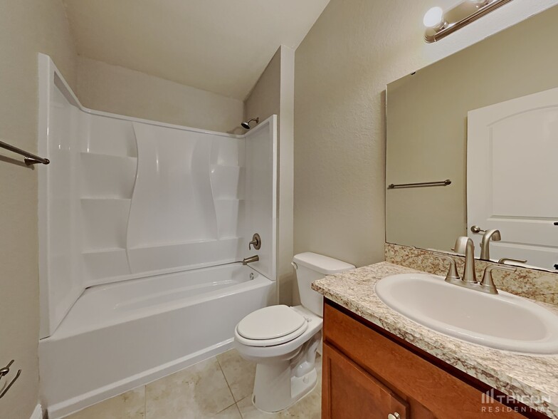 Building Photo - 387 Buchannan Dr