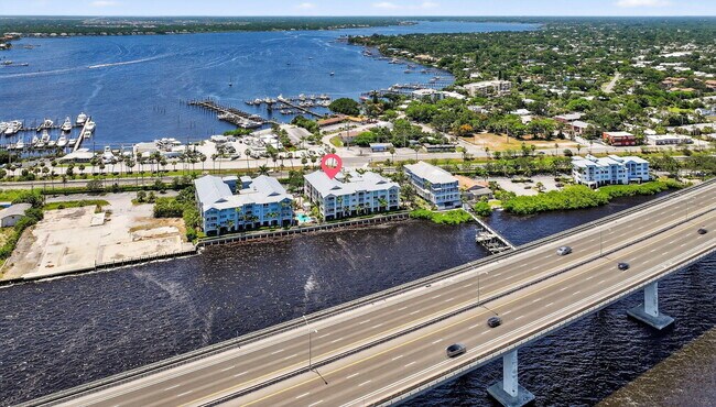 Building Photo - 275 NW Flagler Ave