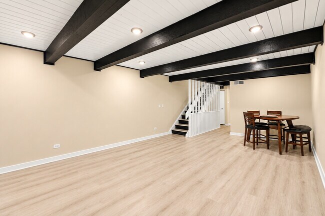 Building Photo - 1755 Rand Rd