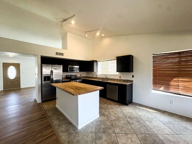 Building Photo - "Newly Renovated 3-Bedroom, 2-Bathroom Pool Home in Rancho Sereno!"