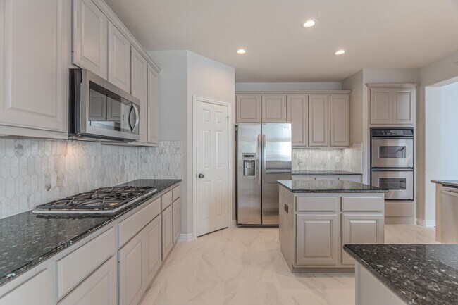 Building Photo - 63 W Artist Grove Pl