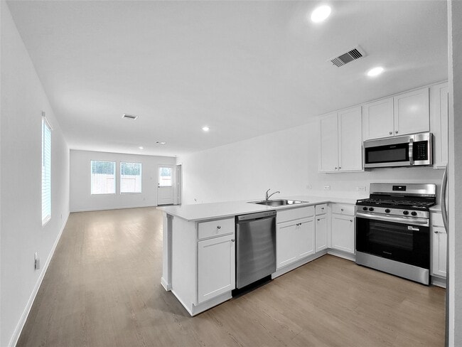 Building Photo - 1619 Winwood Dr