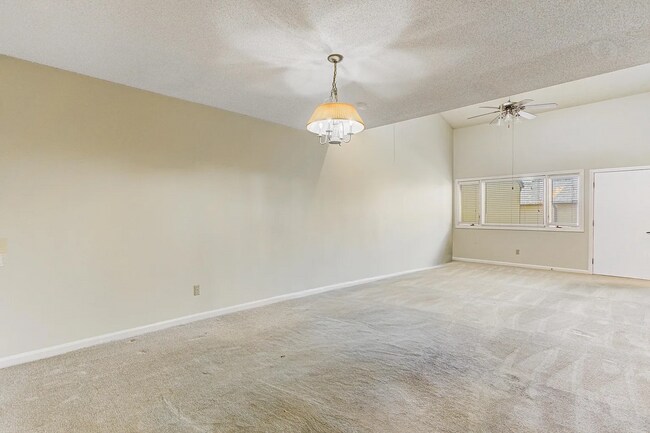 Building Photo - 5013 Scheibler Rd