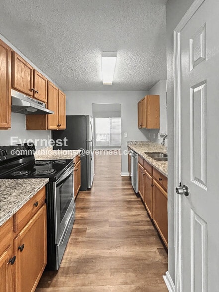 Building Photo - 4140 Ravenwood Ct