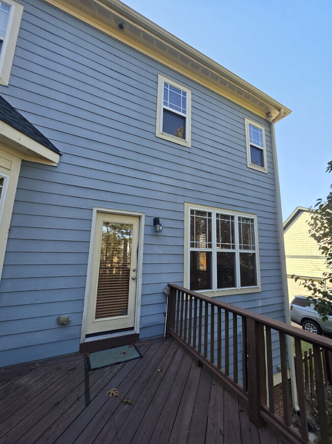 Building Photo - Spacious 4-Bedroom Home for Rent in Kings ...